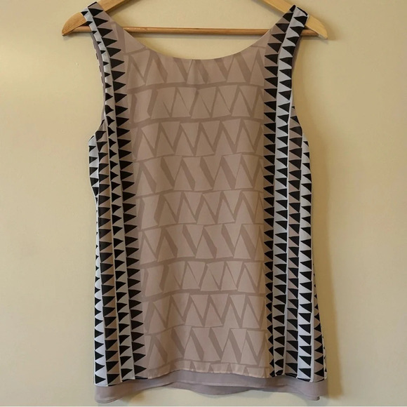 Le Chateau| Tan/Black Geometric Print Lined Tunic Lightweight Sleeveless Top S - Picture 6 of 7